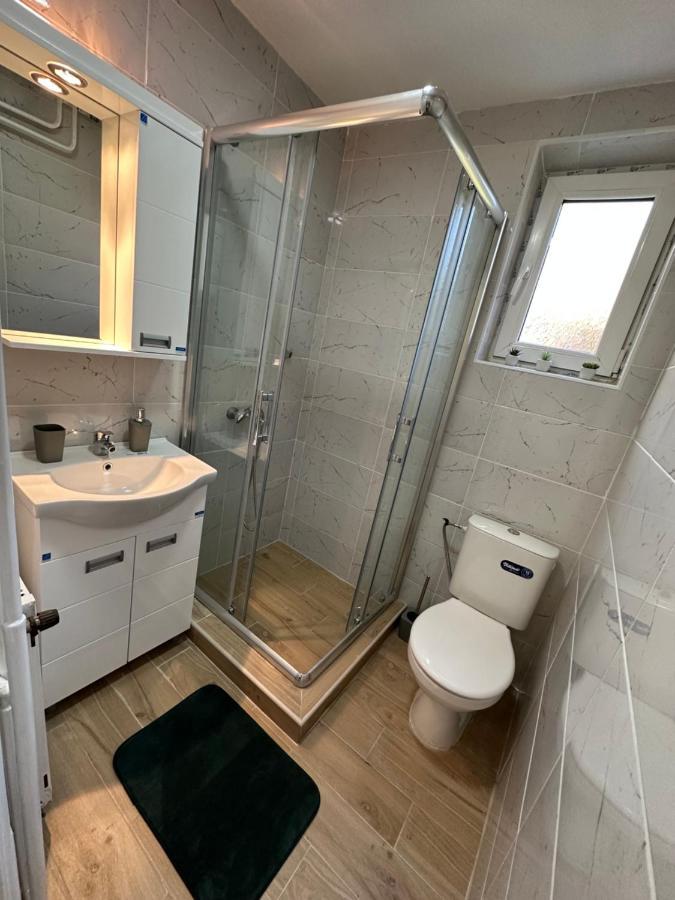 Boho Apartment Ниш Экстерьер фото