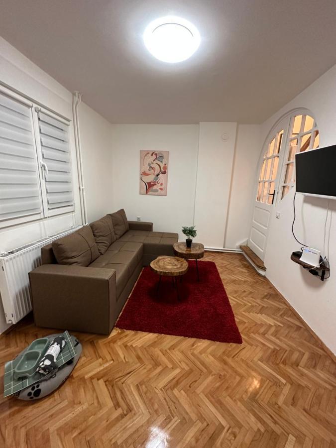Boho Apartment Ниш Экстерьер фото